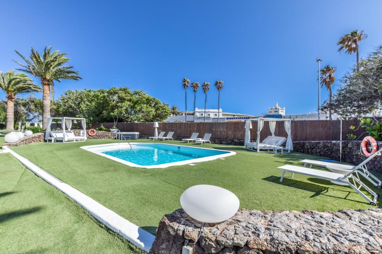 Villas New Lanzasuites プラヤ・ブランカ エクステリア 写真
